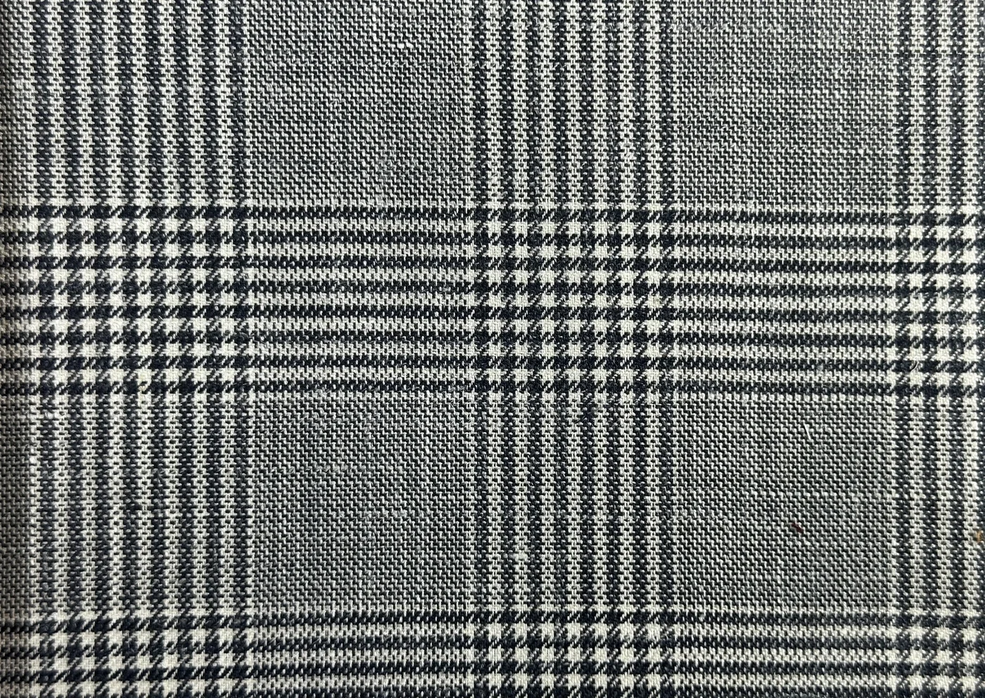 Sergio Benetti 29991 -210 Light Grey Check fabric swatch